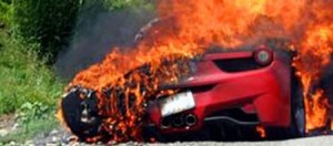 Ferrari 458 Itália pegando fogo korncars