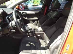 Porsche Macan GTS Interior Dianteiro (Korncars)