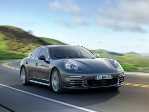 korncars-porsche-panamera-v6-4